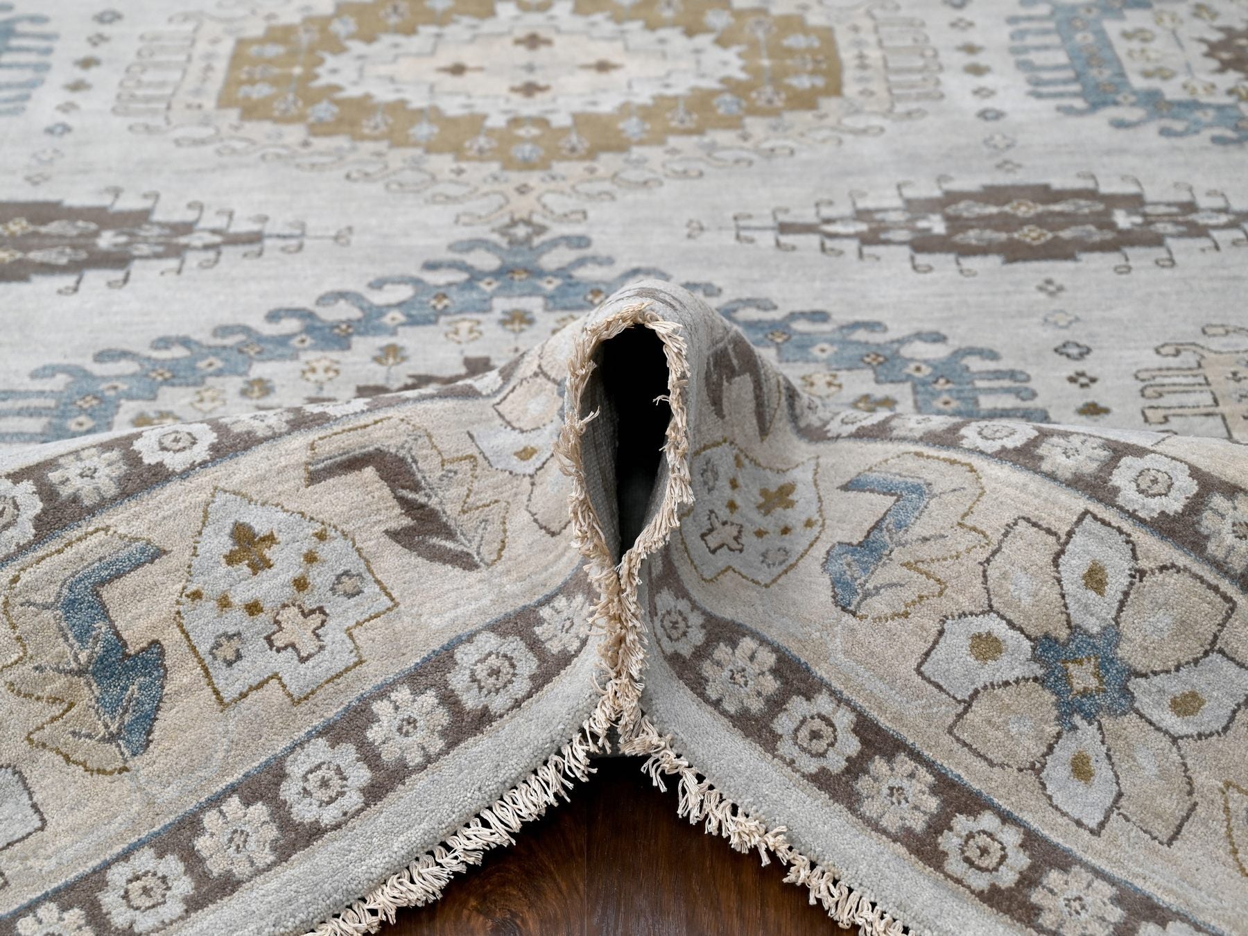 Tribal & Geometric hand-knotted wool rug in Gray & Abstract White, 9'1" x 11'11" — SKU O084760 (view 5)