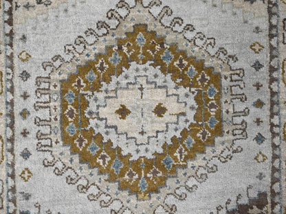 Tribal & Geometric hand-knotted wool runner in Gray & Ivory, 2'8" x 10'1" — SKU O084801 (view 5)
