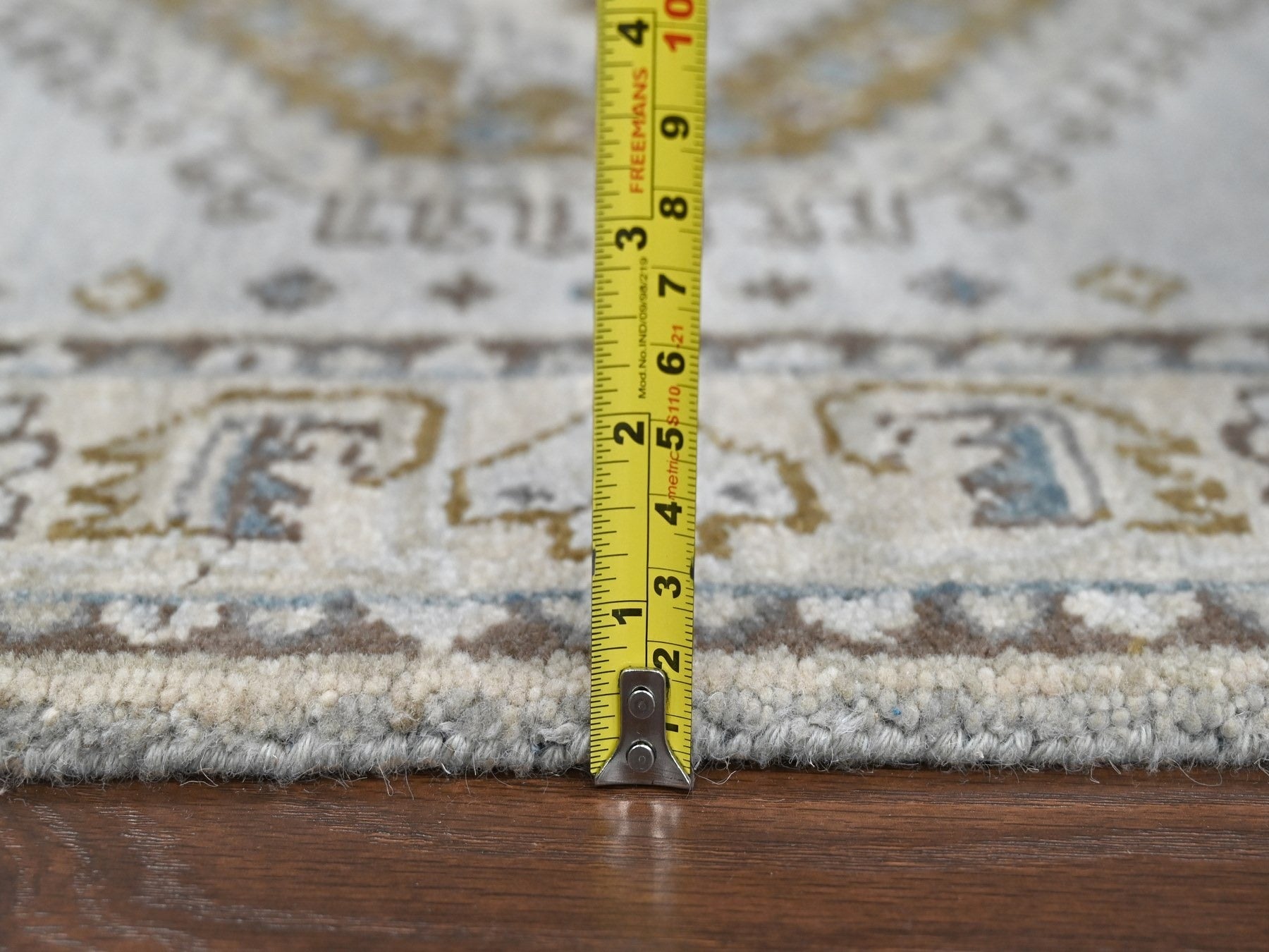 Tribal & Geometric hand-knotted wool runner in Gray & Ivory, 2'8" x 10'1" — SKU O084801 (view 7)