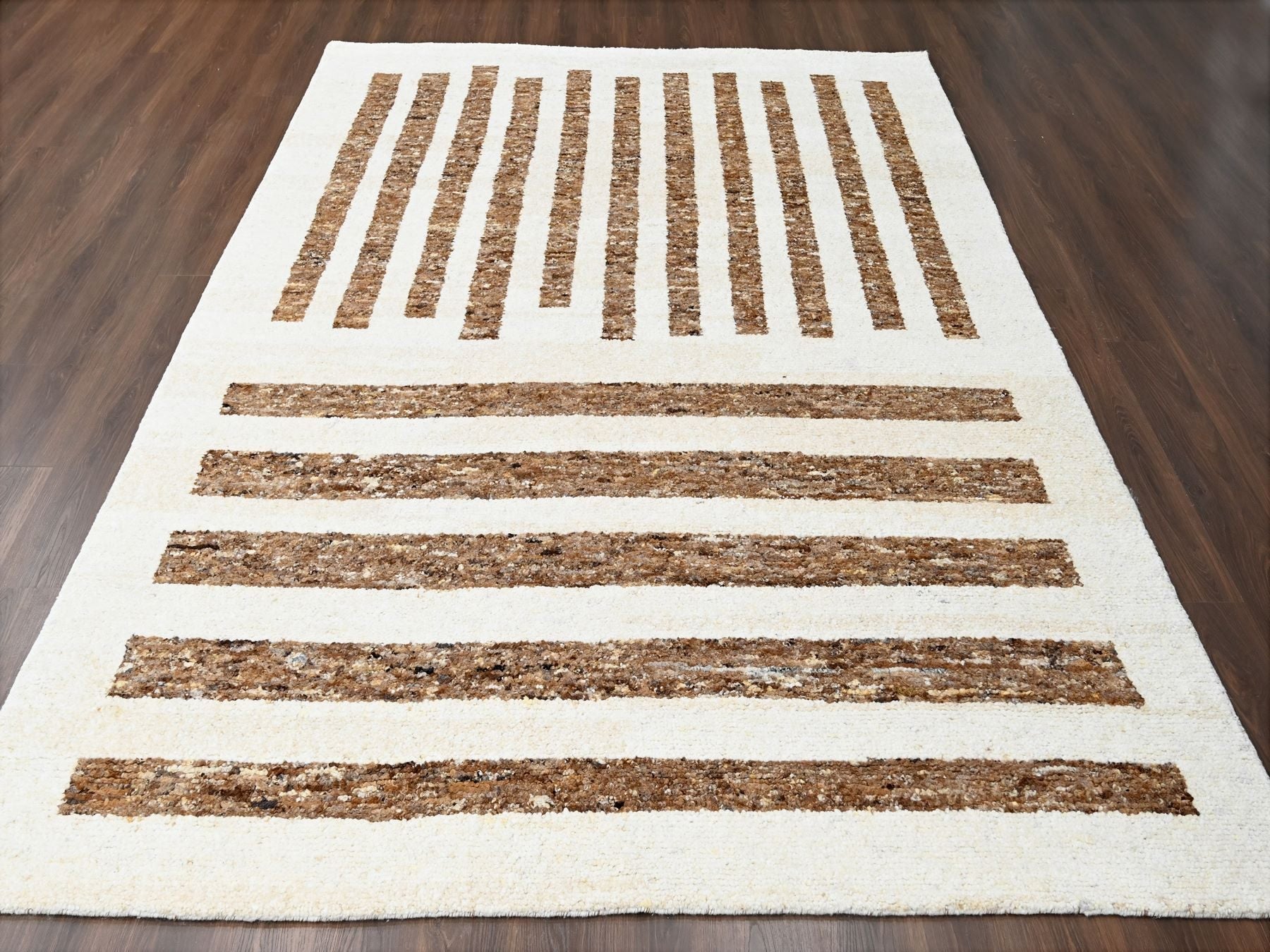 Brown 9'0" x 11'10" Modern and Contemporary Hand knotted Wool Rug - Sku: O084824