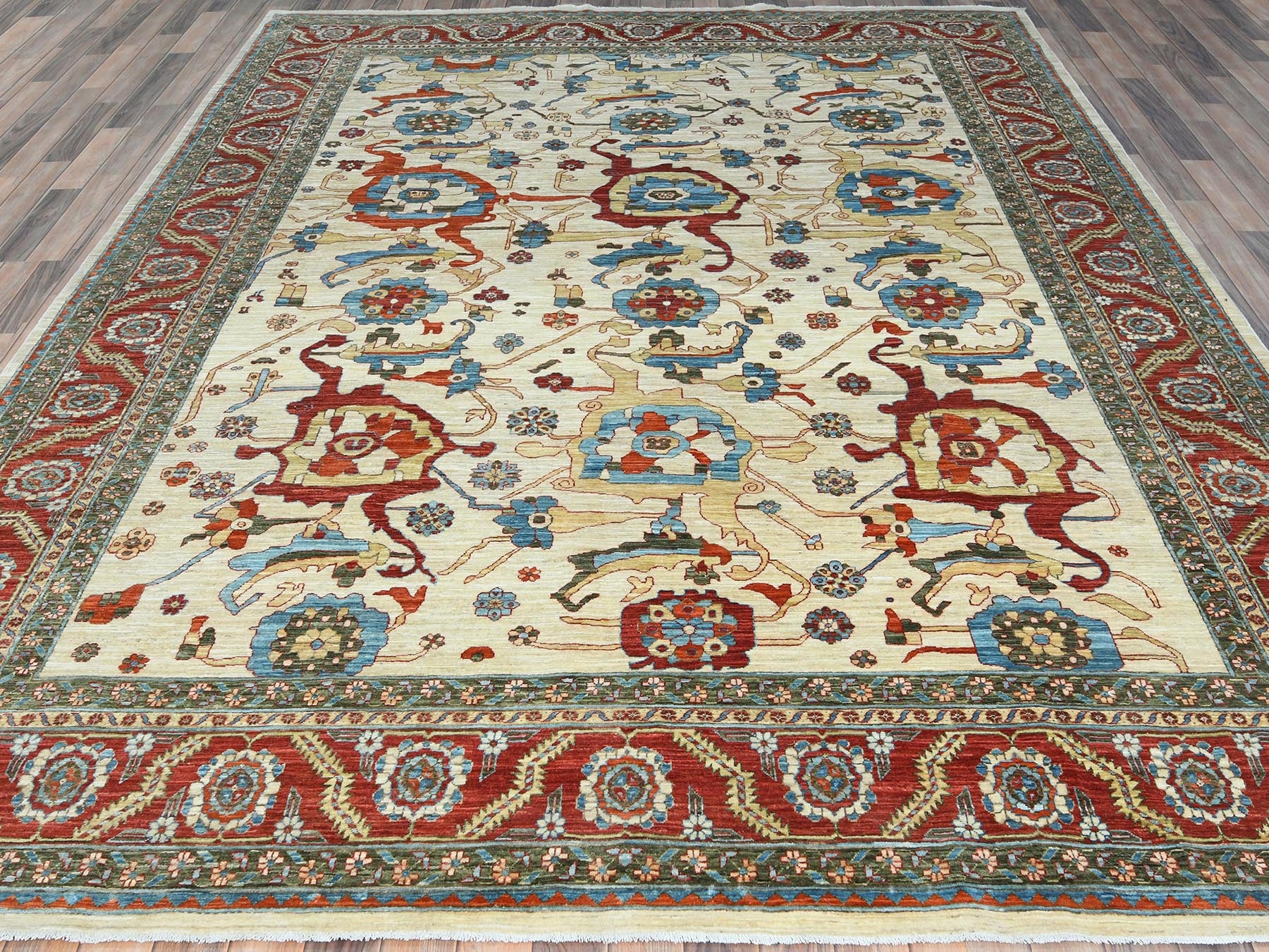 Heriz Heriz hand-knotted wool rug in Ivory & Red, 9' x 11'4" — SKU O085033 (view 2)
