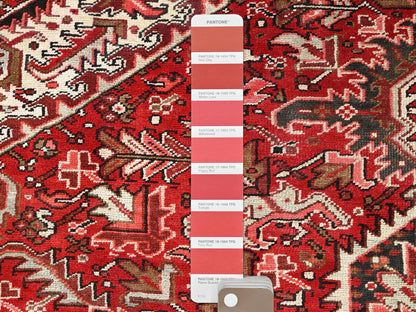 Heriz Heriz hand-knotted wool rug in Red, 7'9" x 10'10" — SKU O085339 (view 7)