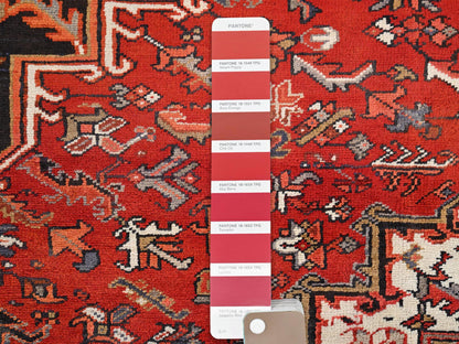 Heriz Heriz hand-knotted wool rug in Red & Black, 8'3" x 10'10" — SKU O085385 (view 7)