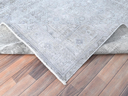 Tabriz Vintage hand-knotted wool rug in Gray, 6'6" x 9' — SKU O085396 (view 6)