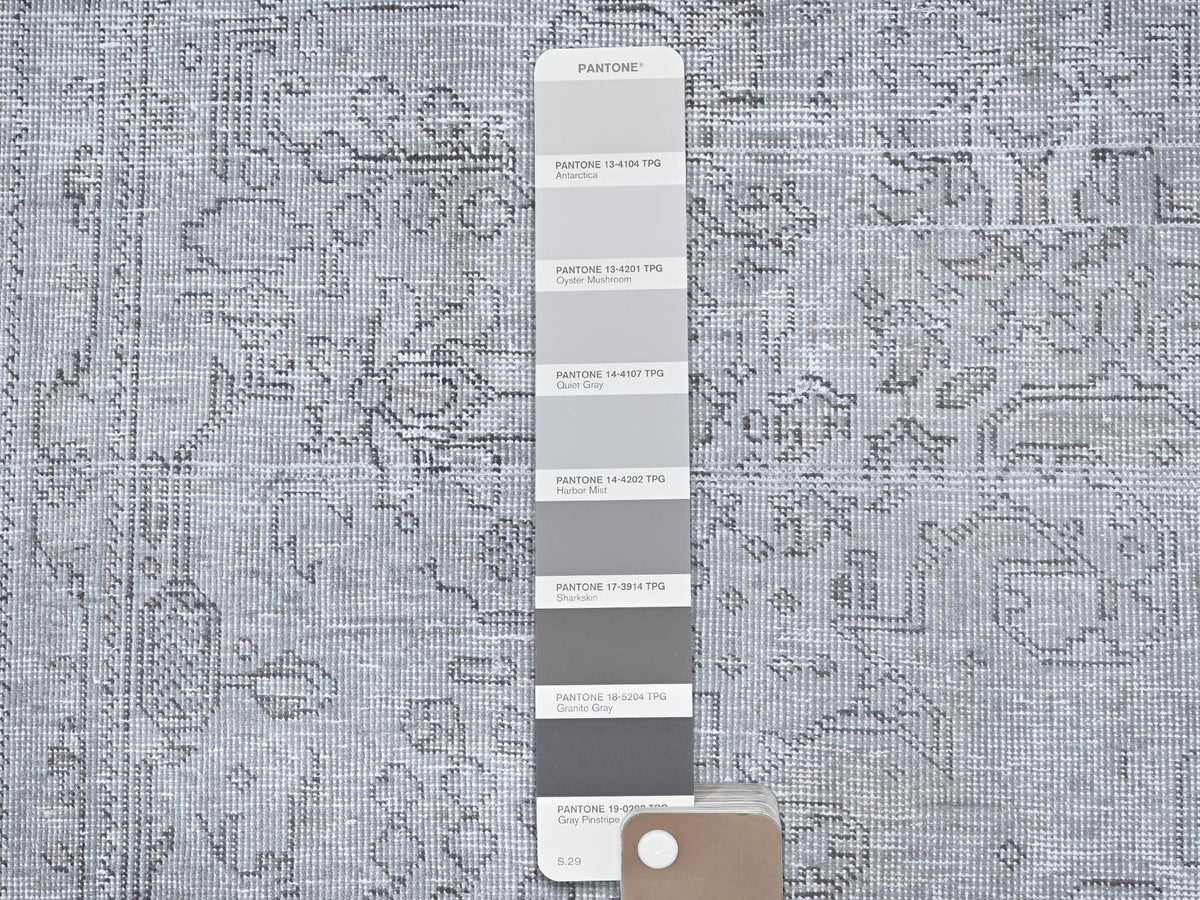 Tabriz Vintage hand-knotted wool rug in Gray, 6'6" x 9' — SKU O085396 (view 7)