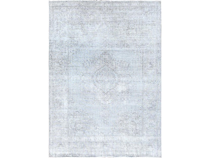 Tabriz Vintage hand-knotted wool rug in Gray, 6'6" x 9'6" — SKU O085402