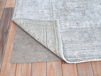 Tabriz Vintage hand-knotted wool rug in Gray, 6'6" x 9'6" — SKU O085402 (view 4)