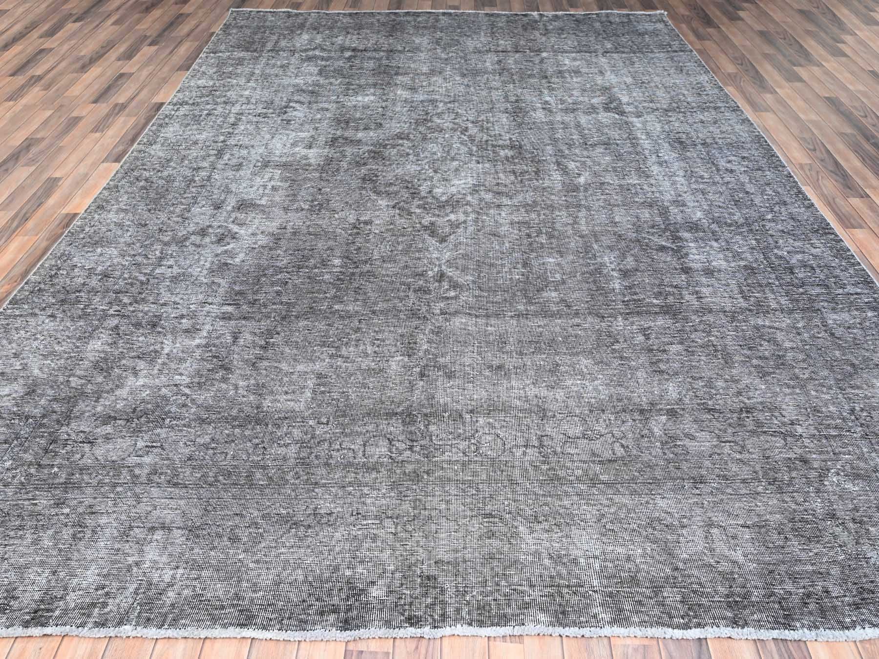 Tabriz Vintage hand-knotted wool rug in Gray & Dark Gray, 9'4" x 12'10" — SKU O085406 (view 2)