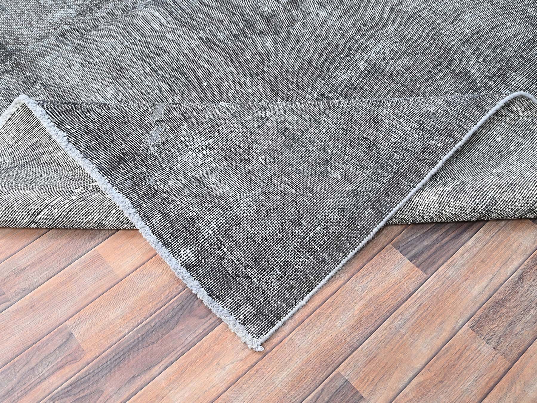 Tabriz Vintage hand-knotted wool rug in Gray & Dark Gray, 9'4" x 12'10" — SKU O085406 (view 6)