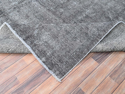 Tabriz Vintage hand-knotted wool rug in Gray & Dark Gray, 9'4" x 12'10" — SKU O085406 (view 6)