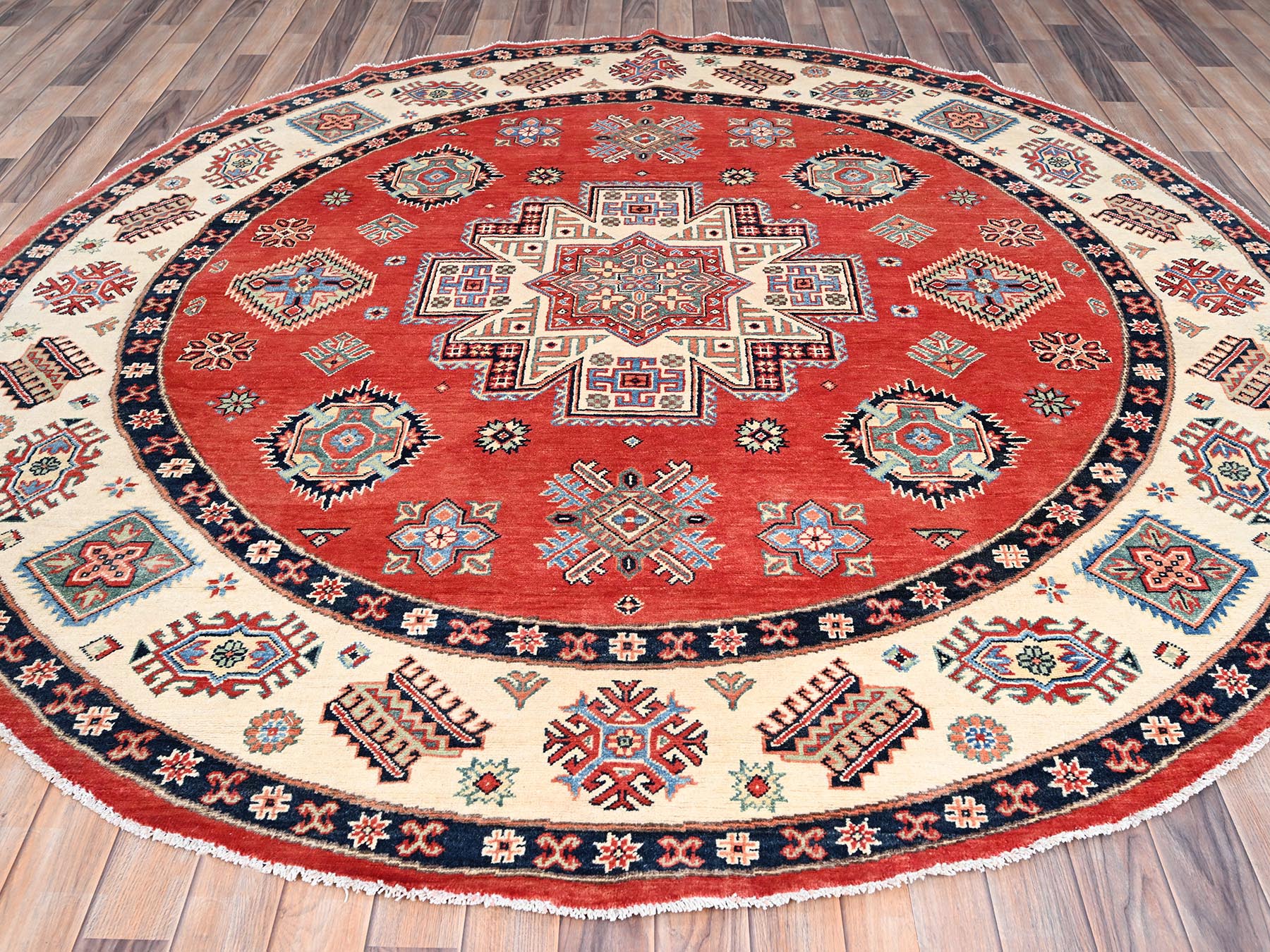 Kazak Kazak hand-knotted wool rug in Red & Ivory, 7'9" x 8' — SKU O085420 (view 2)