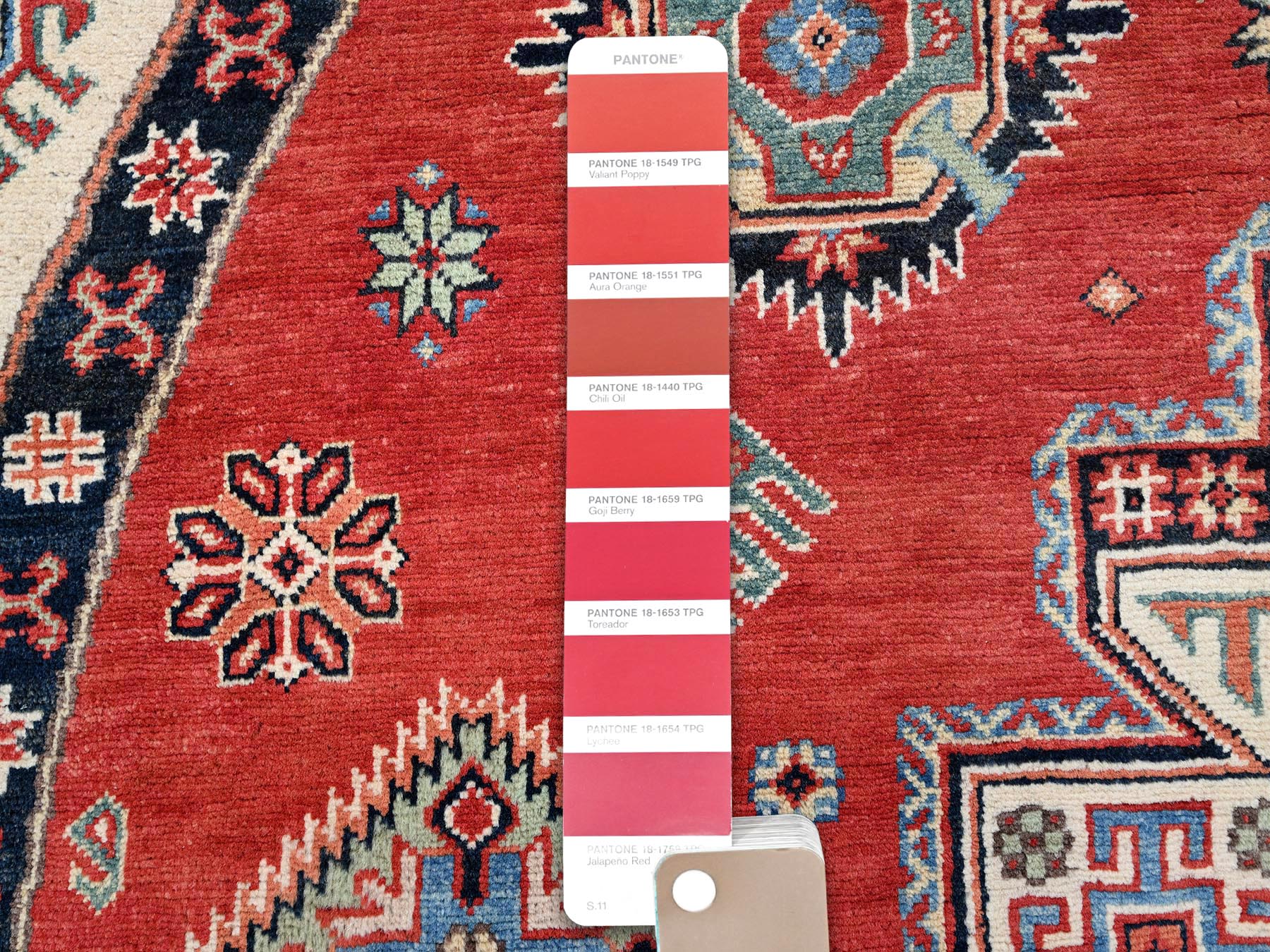 Kazak Kazak hand-knotted wool rug in Red & Ivory, 7'9" x 8' — SKU O085420 (view 6)