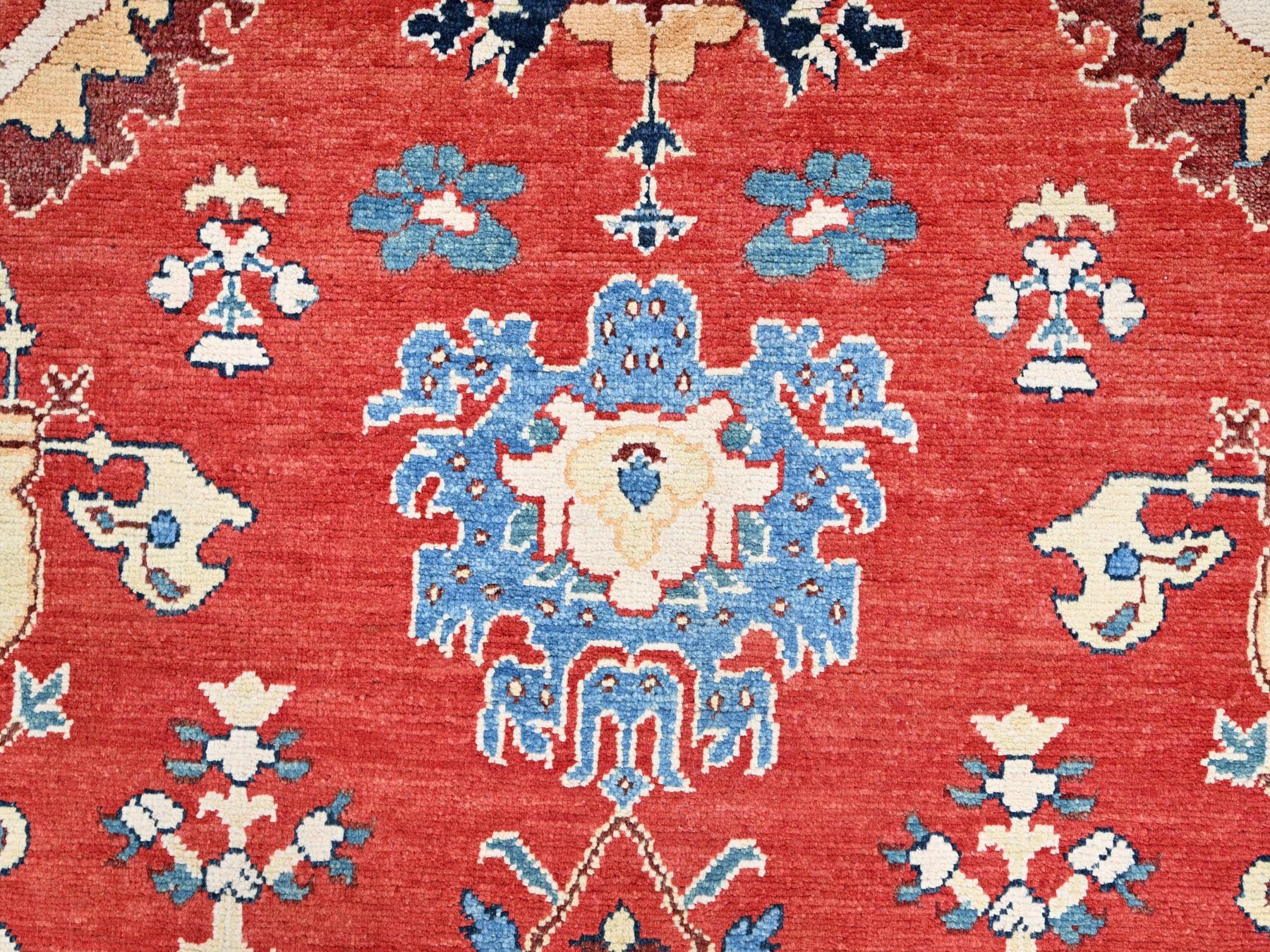 Heriz Heriz hand-knotted wool rug in Red & Blue, 9'9" x 13' — SKU O085440 (view 7)