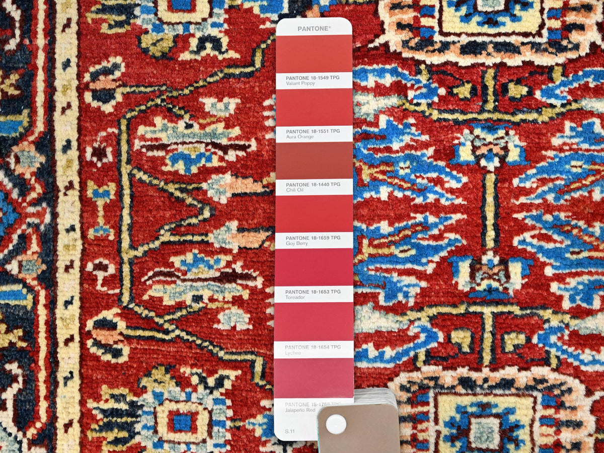 Heriz Heriz hand-knotted wool rug in Red & Blue, 2'10" x 4'7" — SKU O085511 (view 4)