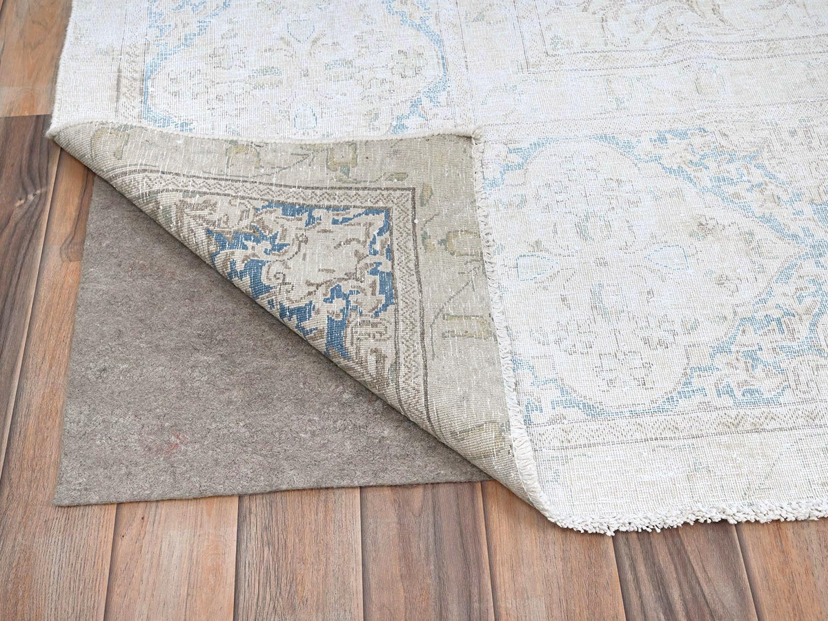 Kerman Vintage hand-knotted wool rug in Ivory & Blue, 9'4" x 12'3" — SKU O085525 (view 4)