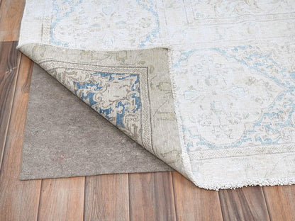 Kerman Vintage hand-knotted wool rug in Ivory & Blue, 9'4" x 12'3" — SKU O085525 (view 4)