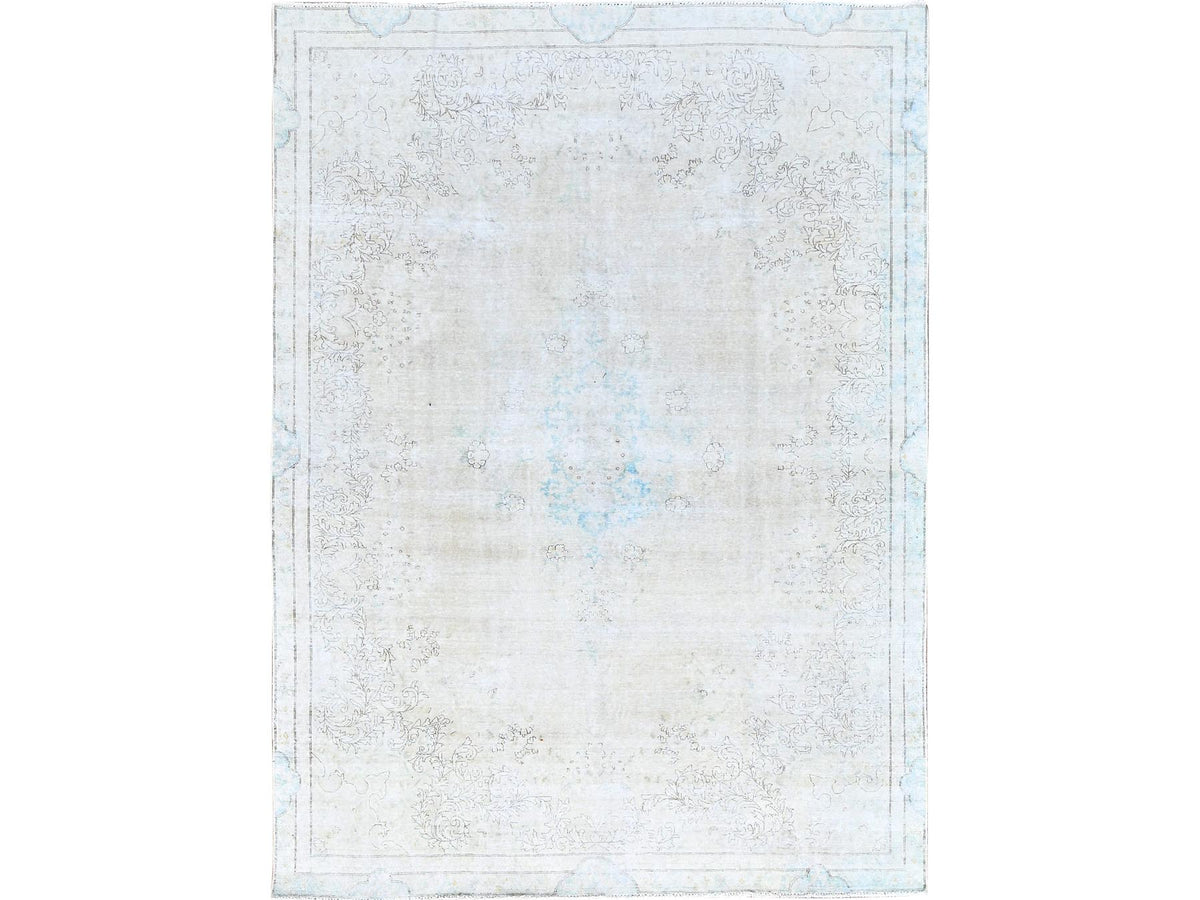 Kerman Vintage hand-knotted wool rug in Ivory & Blue, 7'2" x 9'10" — SKU O085529