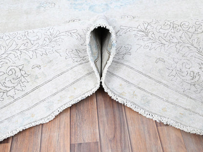Kerman Vintage hand-knotted wool rug in Ivory & Blue, 7'2" x 9'10" — SKU O085529 (view 5)
