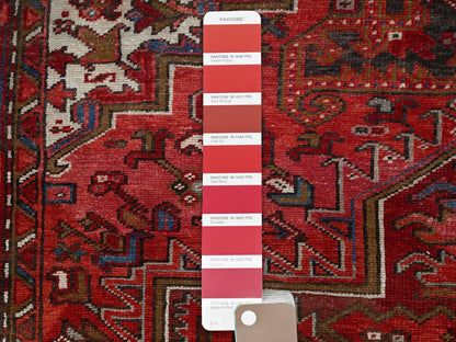 Heriz Heriz hand-knotted worn wool rug in Red & Black, 7'5" x 10'2" — SKU O085570 (view 7)