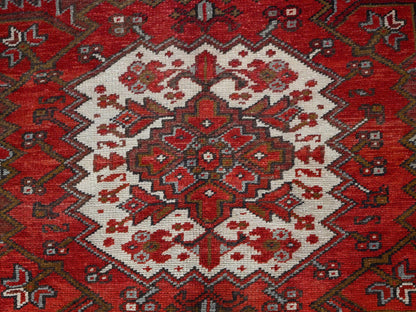 Heriz Heriz hand-knotted worn wool rug in Red & Black, 7'5" x 10'2" — SKU O085570 (view 8)
