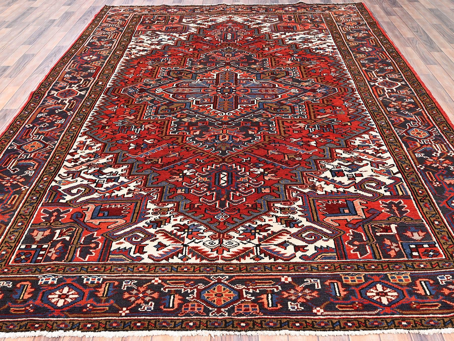 Heriz Heriz hand-knotted worn wool rug in Red & Gray, 8'1" x 11'1" — SKU O085581 (view 2)