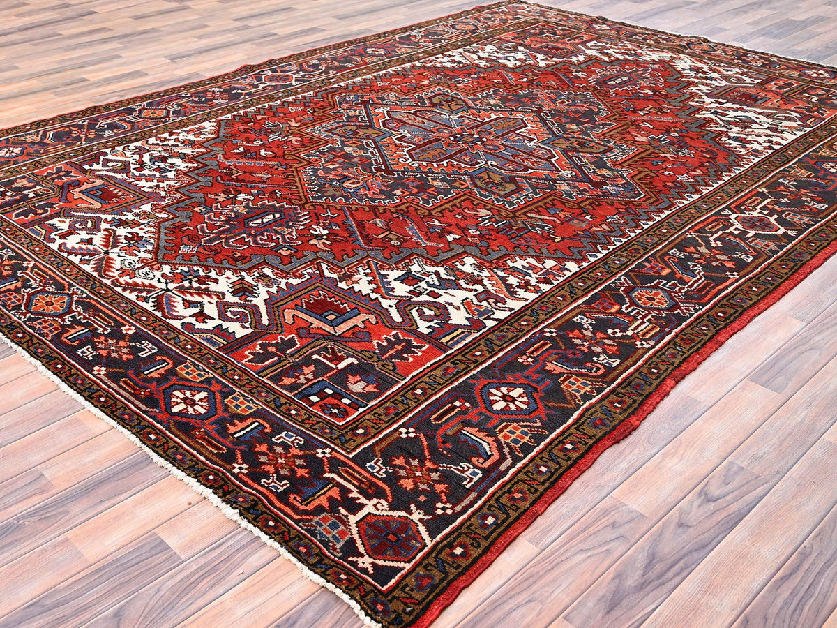 Heriz Heriz hand-knotted worn wool rug in Red & Gray, 8'1" x 11'1" — SKU O085581 (view 3)