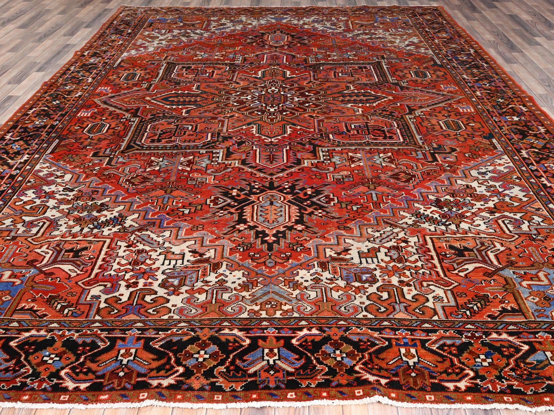 Heriz Heriz hand-knotted worn wool rug in Red & Black, 10'1" x 13'2" — SKU O085589 (view 2)