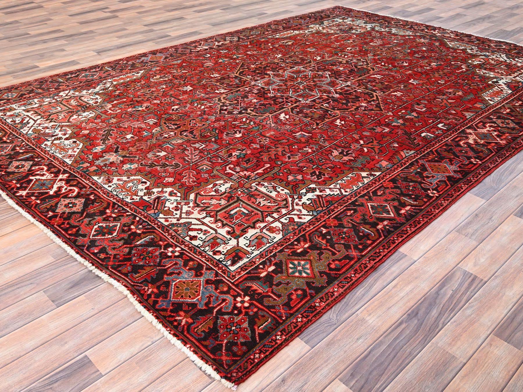 Heriz Heriz hand-knotted worn wool rug in Red & Black, 7'7" x 11' — SKU O085659 (view 3)