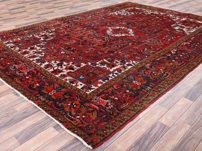 Heriz Heriz hand-knotted wool rug in Red, 8'2" x 11'10" — SKU O085663 (view 3)
