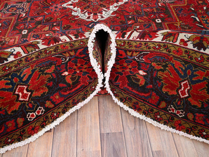 Heriz Heriz hand-knotted wool rug in Red, 8'2" x 11'10" — SKU O085663 (view 5)