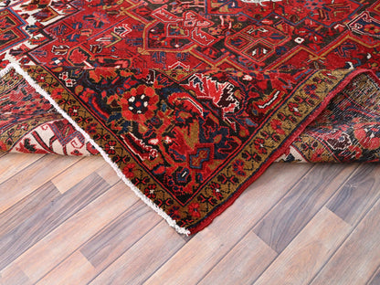 Heriz Heriz hand-knotted wool rug in Red, 8'2" x 11'10" — SKU O085663 (view 6)