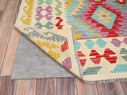 Kilim Flat-Weave hand-knotted wool rug in Red, 6'8" x 9'8" — SKU O085706 (view 3)