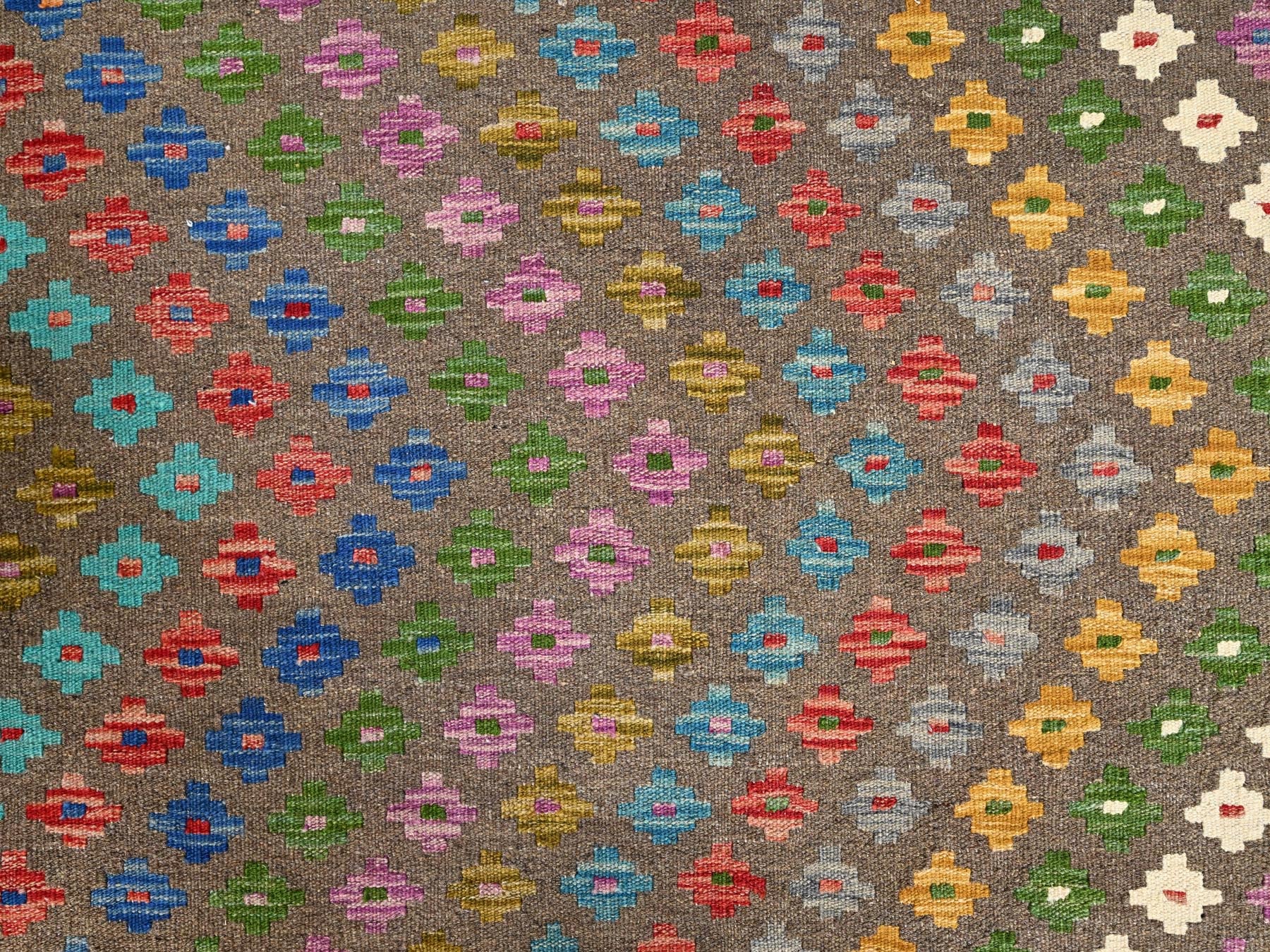 Kilim Flat-Weave hand-knotted wool rug in Red, 7' x 9'8" — SKU O085710 (view 2)