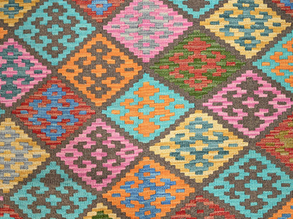 Kilim Flat-Weave hand-knotted wool rug in Pink, 6'8" x 9'9" — SKU O085719 (view 2)