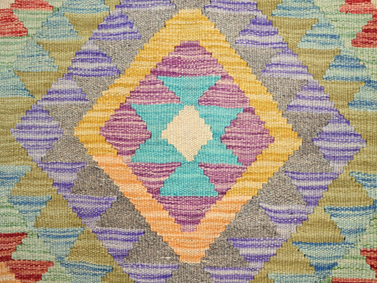 Kilim Flat-Weave hand-knotted wool rug in Green, 1'10" x 3' — SKU O085745 (view 2)