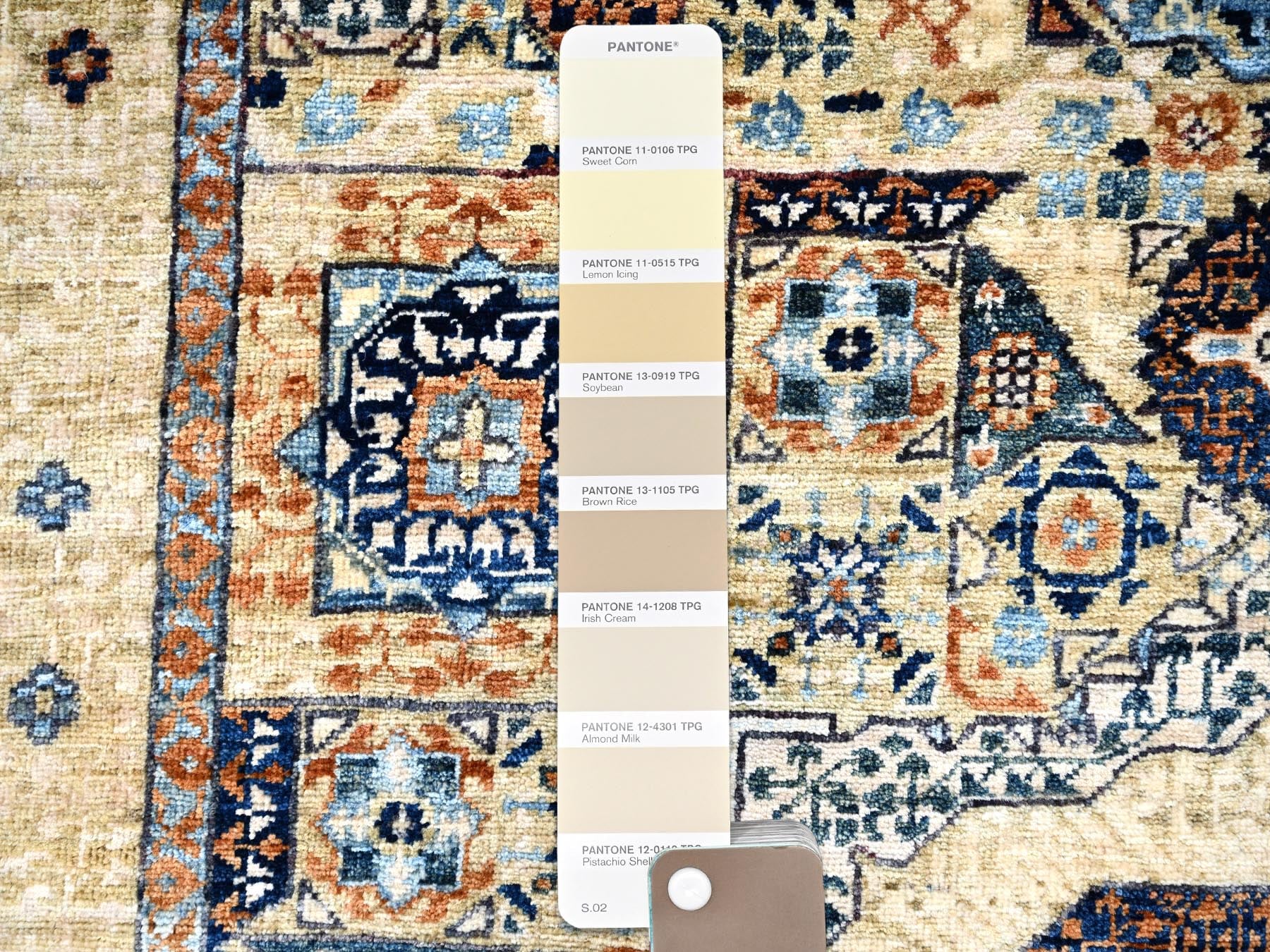 Mamluk Mamluk hand-knotted wool rug in Ivory, 3'10" x 6' — SKU O085859 (view 4)