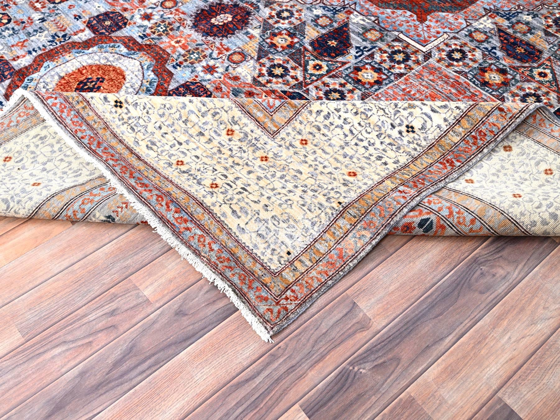Mamluk Mamluk hand-knotted wool rug in Red & Ivory, 8'10" x 12' — SKU O085871 (view 6)