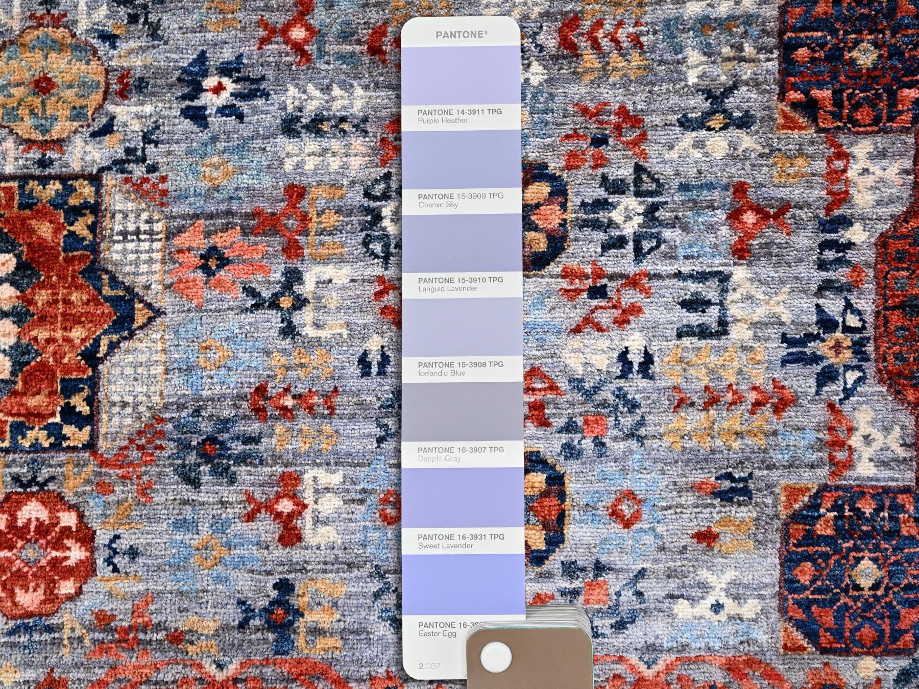 Mamluk Mamluk hand-knotted wool rug in Red & Ivory, 8'10" x 12' — SKU O085871 (view 7)