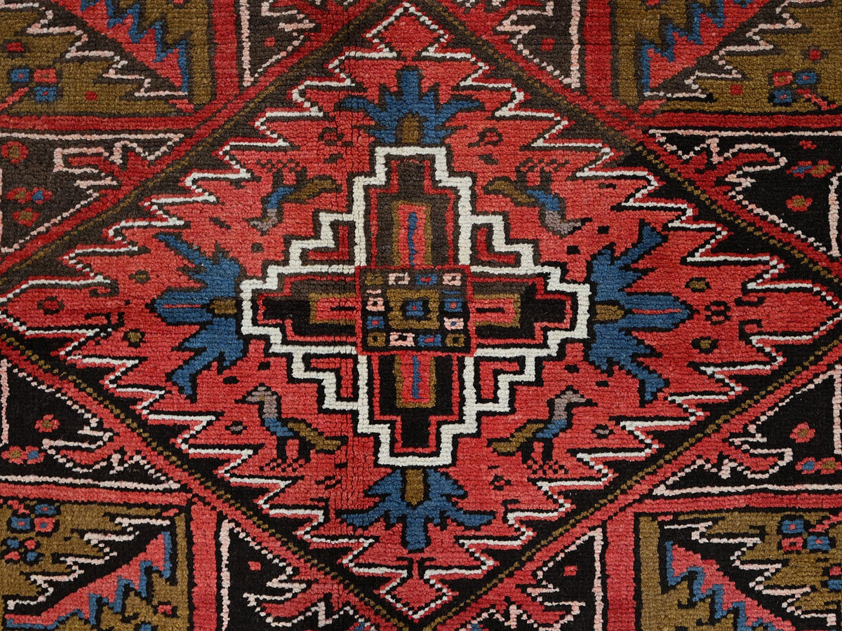 Heriz Heriz hand-knotted wool rug in Red, 7'6" x 10'7" — SKU O085888 (view 8)