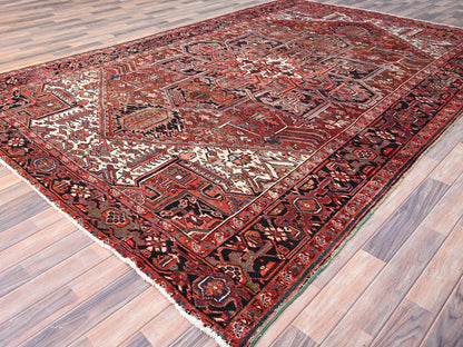 Heriz Heriz hand-knotted wool rug in Red & Black, 7'11" x 12'2" — SKU O085933 (view 3)