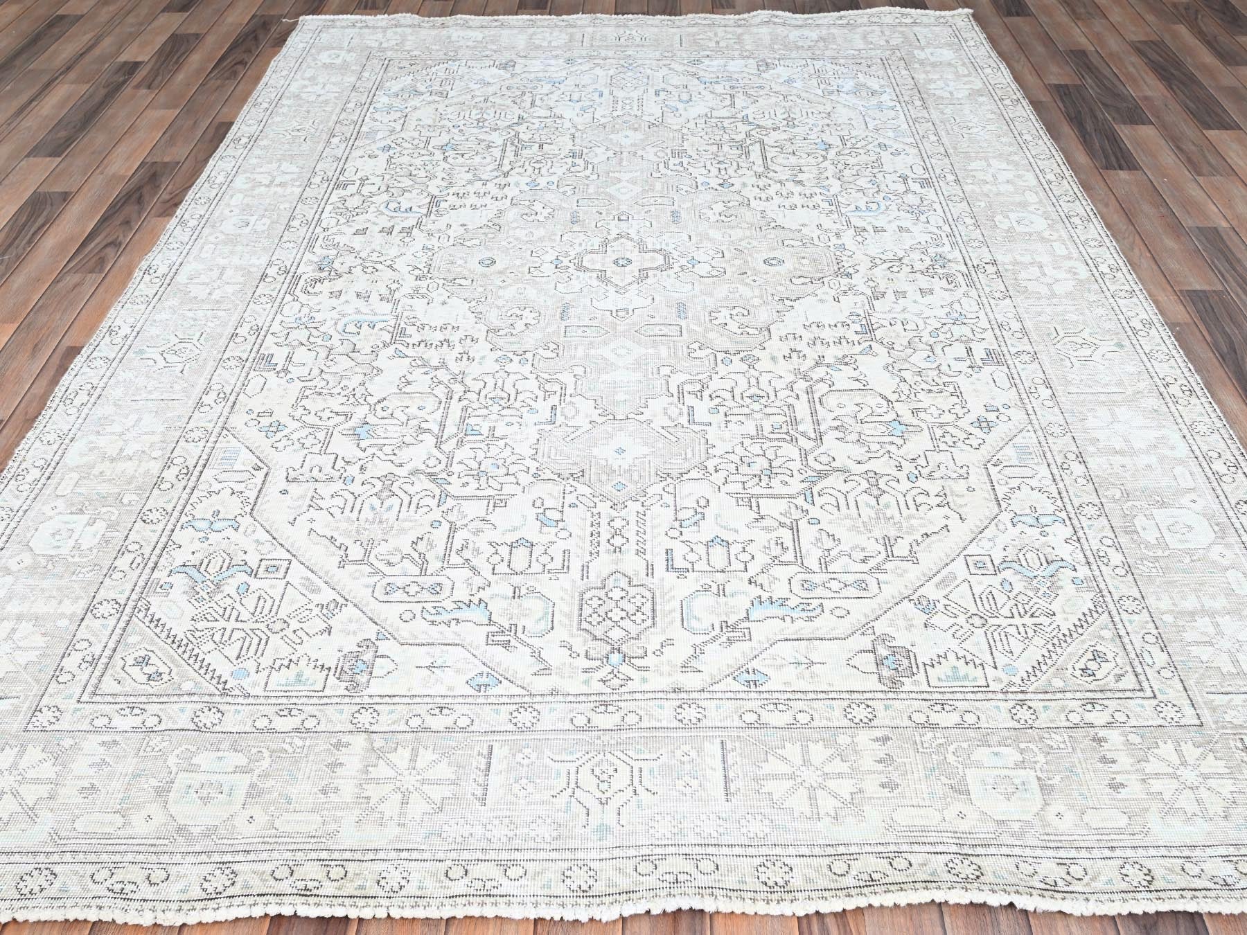 Tabriz Vintage hand-knotted wool rug in Ivory & Gray, 6'5" x 9'1" — SKU O086095 (view 2)