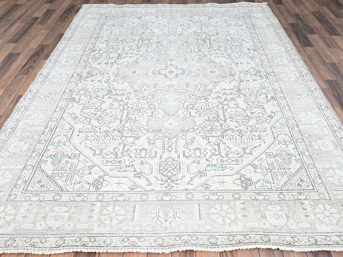 Tabriz Vintage hand-knotted wool rug in Ivory & Gray, 6'5" x 9'1" — SKU O086095 (view 2)
