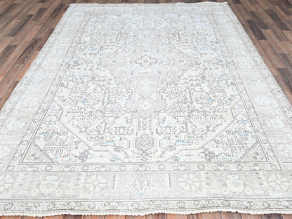 Tabriz Vintage hand-knotted wool rug in Ivory & Gray, 6'5" x 9'1" — SKU O086095 (view 2)