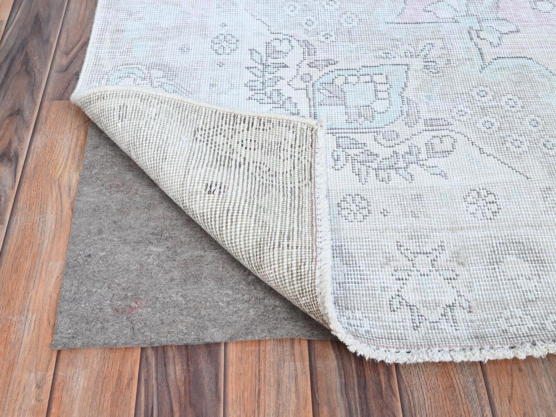 Tabriz Vintage hand-knotted wool rug in Ivory, 6'2" x 8'8" — SKU O086097 (view 4)
