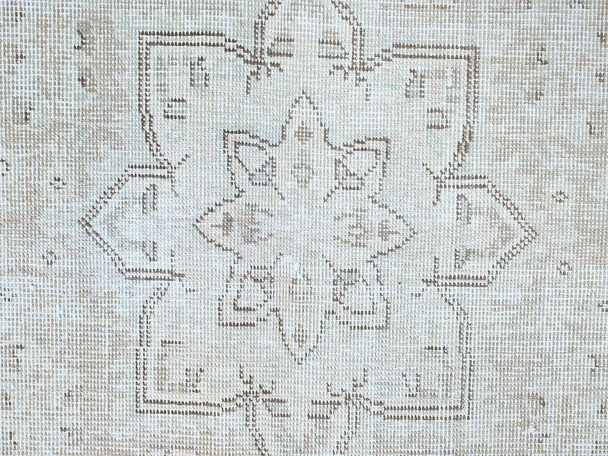 Tabriz Vintage hand-knotted wool rug in Ivory, 6'2" x 8'8" — SKU O086097 (view 8)