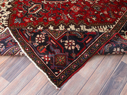 Heriz Heriz hand-knotted wool rug in Red & Black, 6'8" x 9'5" — SKU O086153 (view 6)