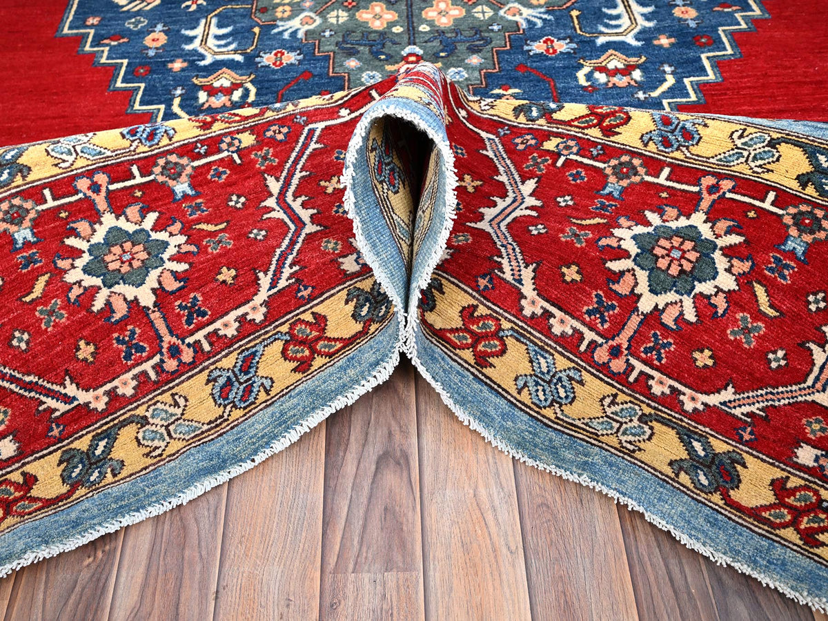 Heriz Heriz hand-knotted wool rug in Red, 8'10" x 11'11" — SKU O086157 (view 5)