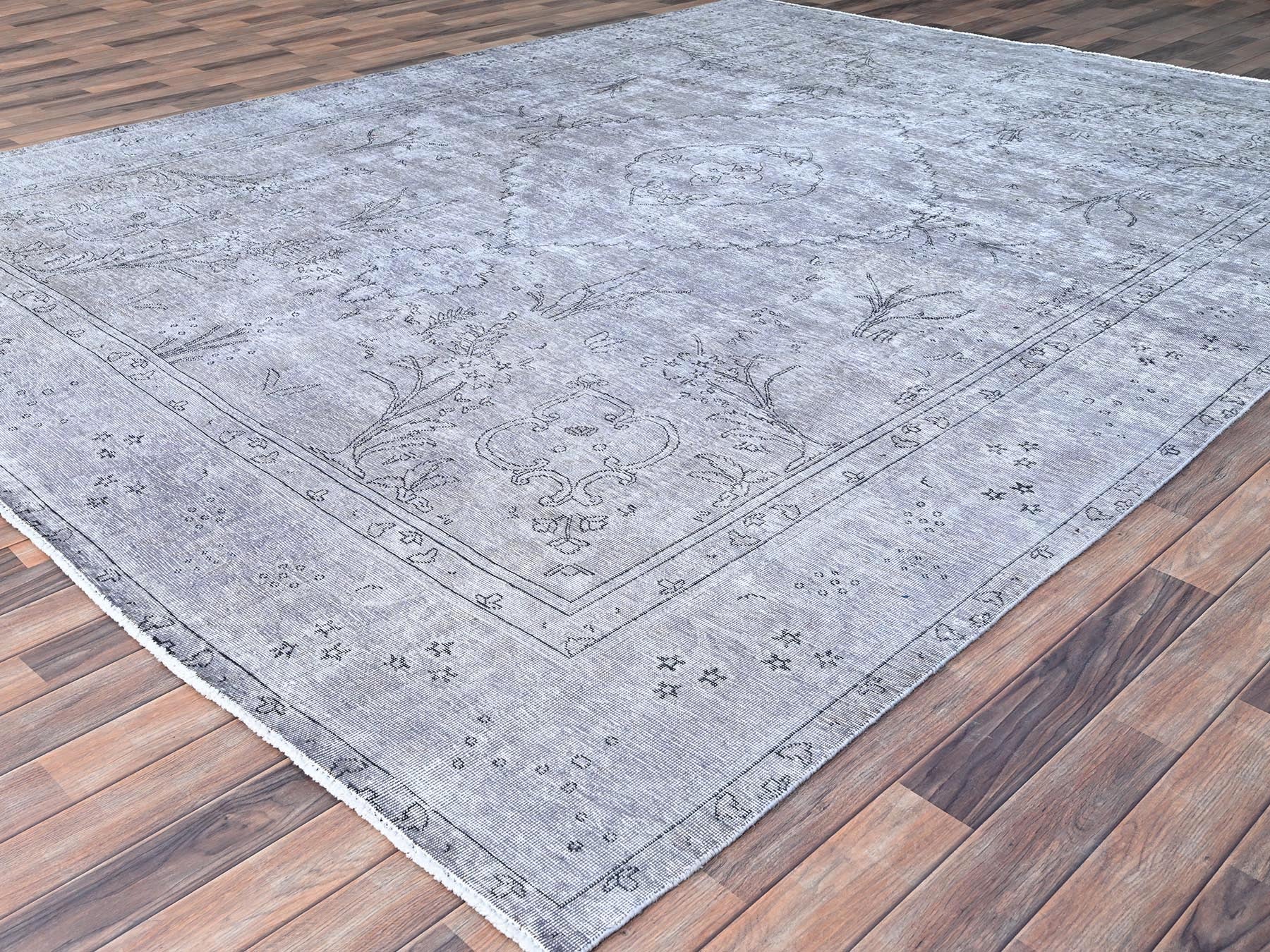 Tabriz Vintage hand-knotted wool rug in Gray, 9'6" x 12'4" — SKU O086193 (view 3)