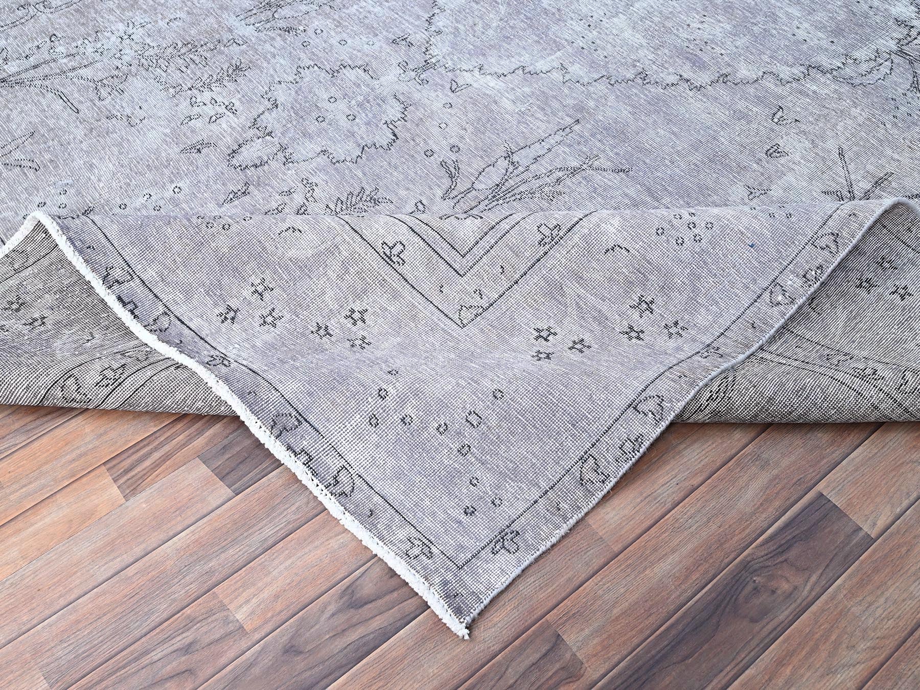 Tabriz Vintage hand-knotted wool rug in Gray, 9'6" x 12'4" — SKU O086193 (view 6)