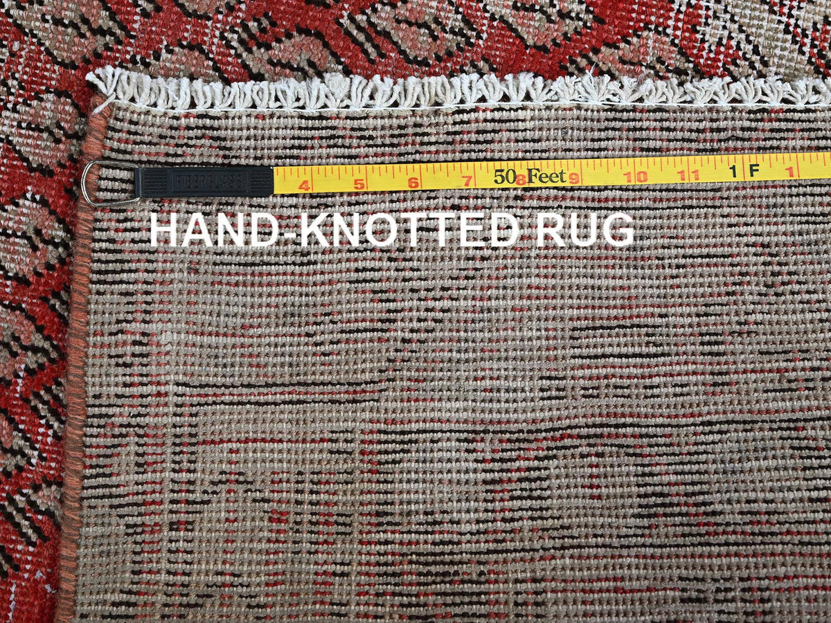 Sarouk Vintage hand-knotted wool rug in Red & Ivory, 3'10" x 6'1" — SKU O0861 (view 7)